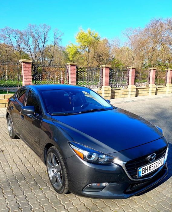 Продам Mazda 3 2018