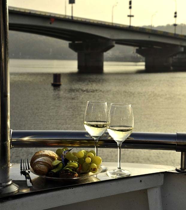 Продаж (обмін) теплохода (ріка-море)