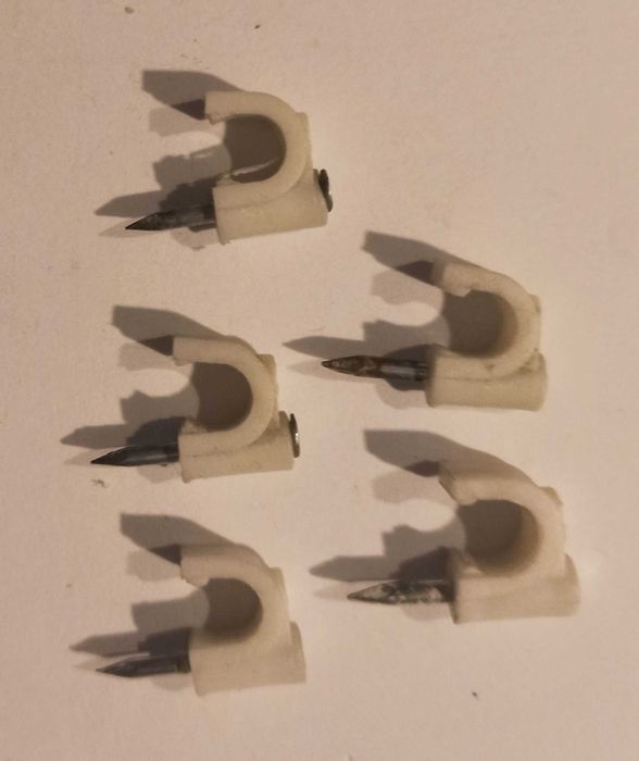 uchwyt kablowy 9 mm 5 sztuk