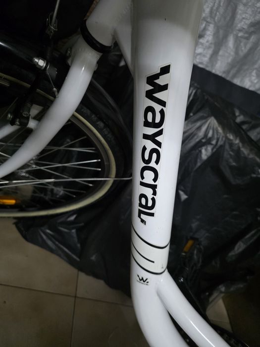 Bicicleta elétrica - sem uso nova