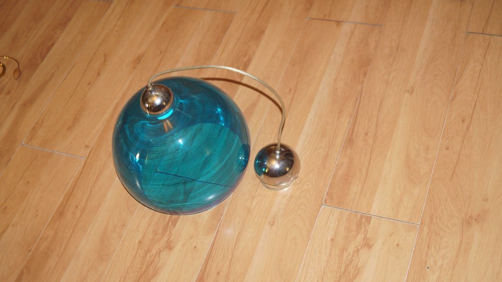 Lampa wisząca Ball szklana niebieska kulista chrom 30cm nowa