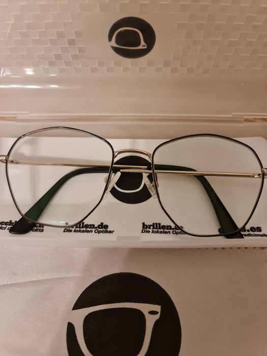 Nowe korekcyjne okulary kameleony