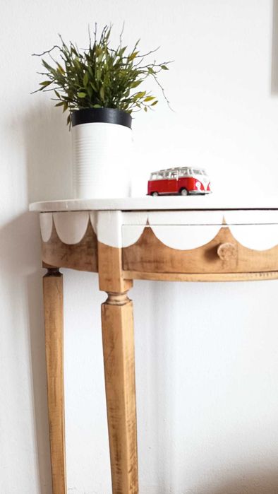 Mesa vintage renovada