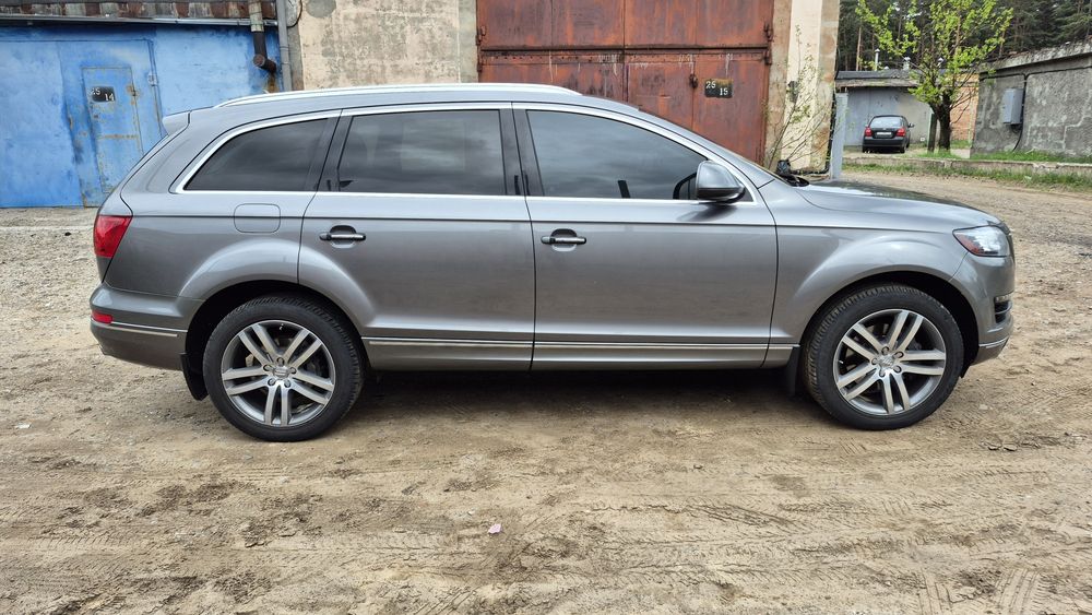 Продам Audi Q7 4l 2013
