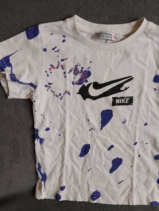 NIKE. Koszulka chłopięca.