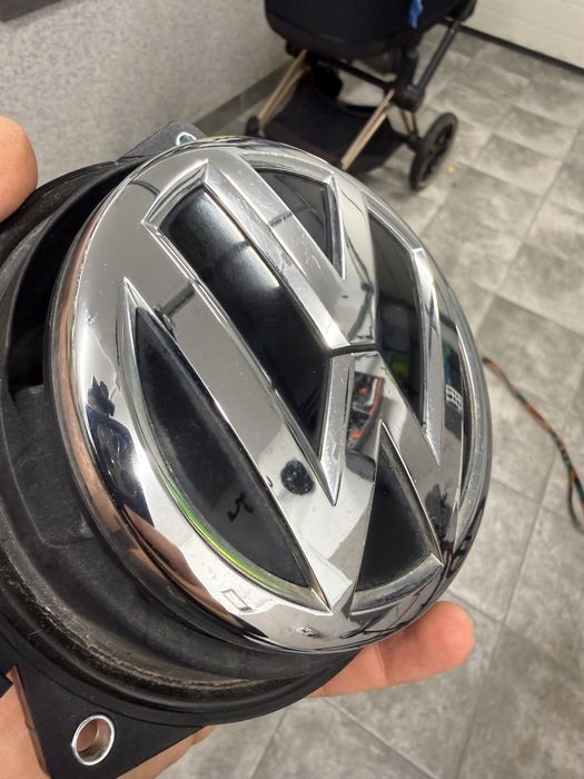Zamek klamka klapy bagażnika emblemat VW Passat B8