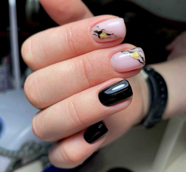 Манікюр, корекція та нарощення