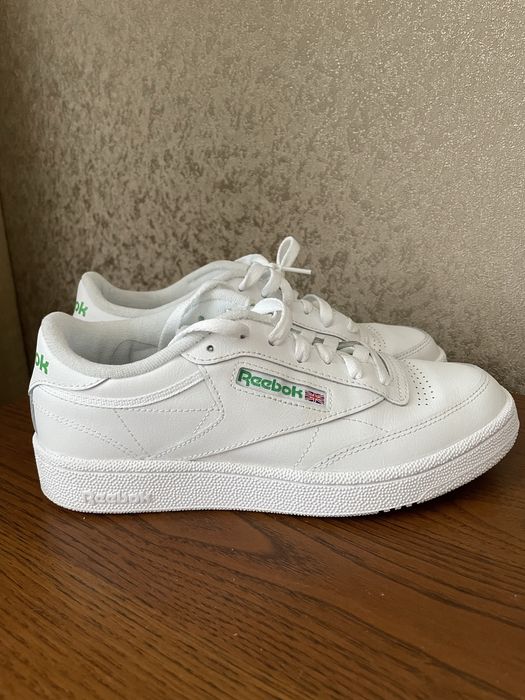 Reebok жіночі кросівки (39 роз