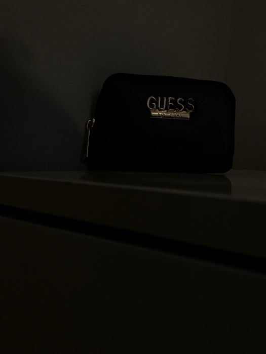 Portfel GUESS stan jak nowy