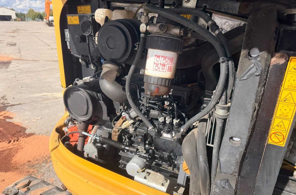 Міні-екскаватор Cat 302.7D CR (2013 рік випуску)