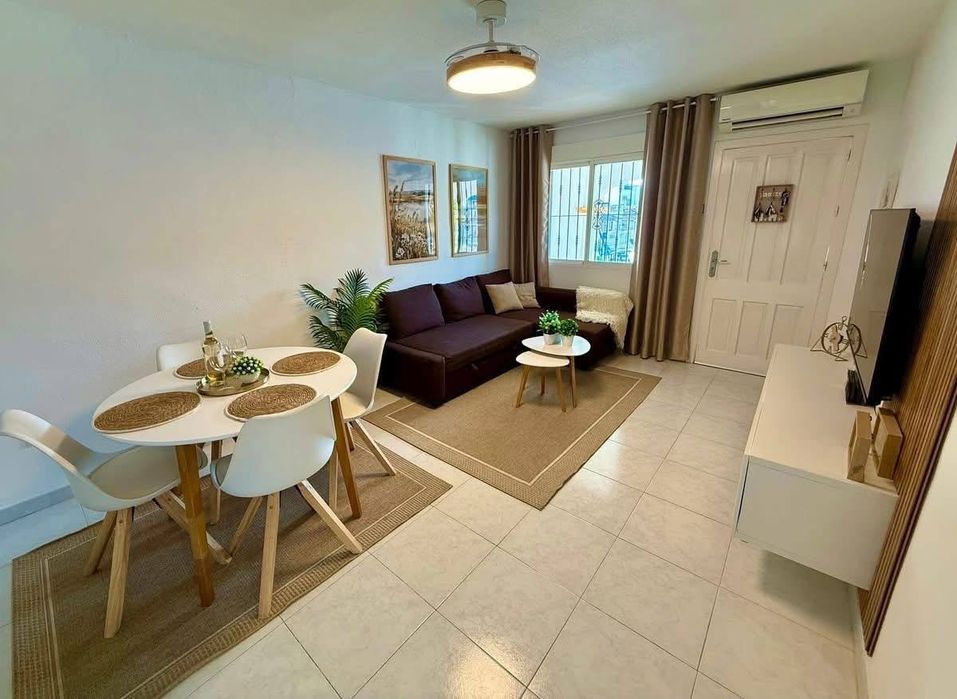 Бунгало в оренду в Іспанії