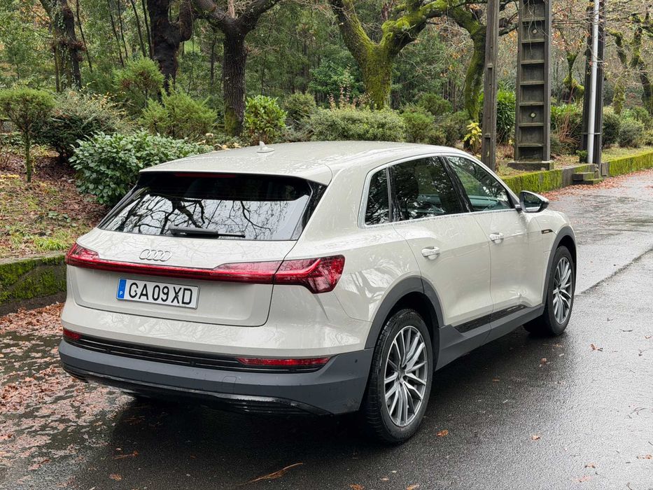 Audi e-tron 50 quattro