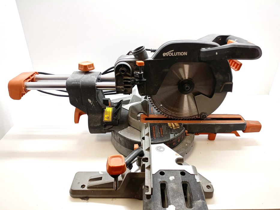 Ukośnica EVOLUTION R255