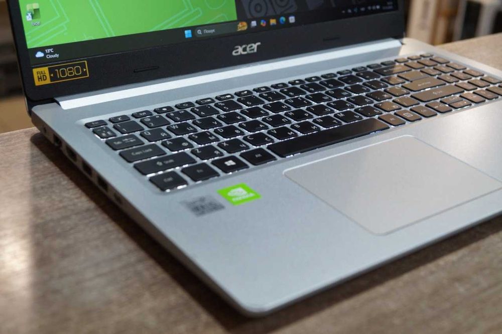 Ноутбук Acer (IPS/Core i5-1035G1/RAM 8ГБ/SSD 256ГБ/MX350)TVOYO