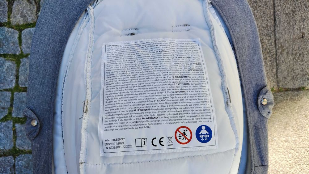 Espreguiçadeira elétrica bebé MoMi KENANI (como nova)