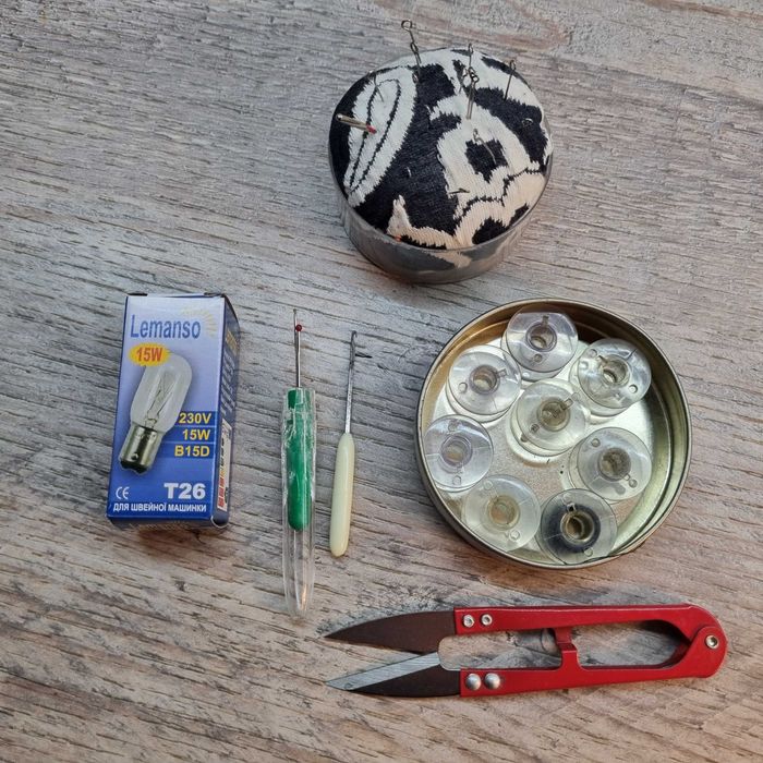 Швейна машина Janome 18W