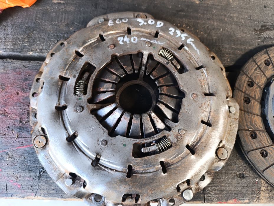 BMW E60 3.0d tarcza i doscik