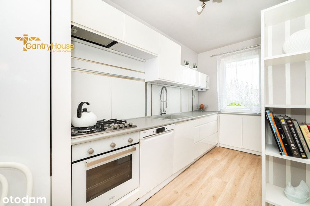 3 Pokoje Z Dużym Balkonem I Piwnicą 5 m²