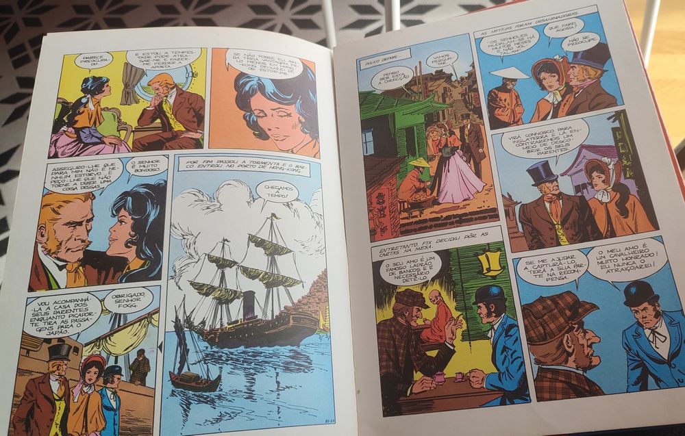 Livro de BD Júlio Verne