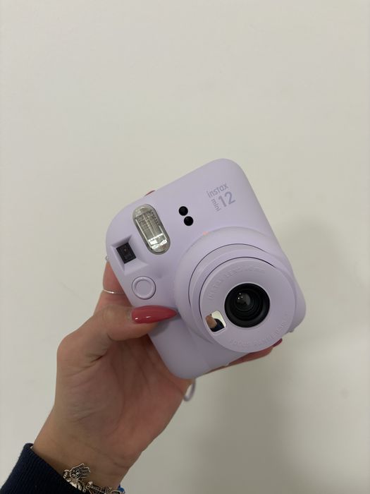 Vendo instax mini 12 como nova