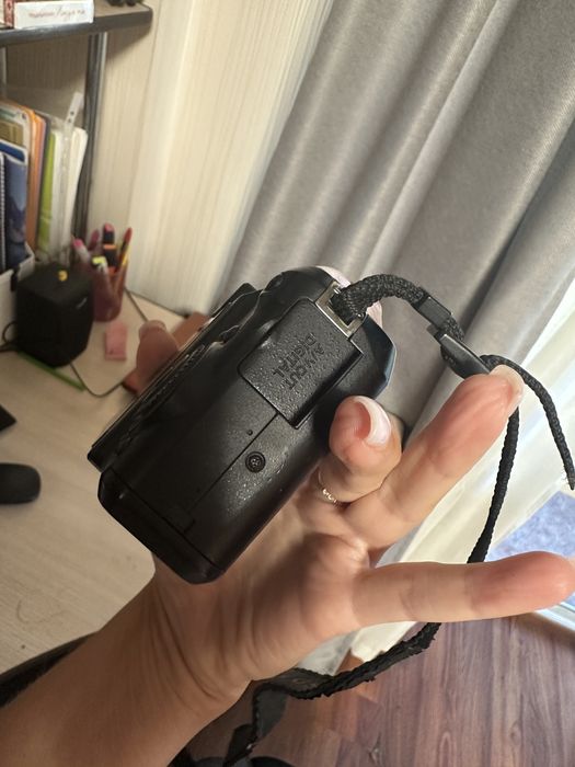 Цифрова камера Canon g9