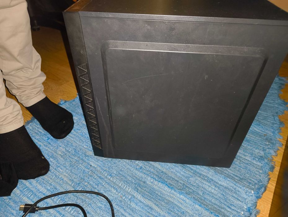 ATX Nox Infinity Omega RGB, em preto