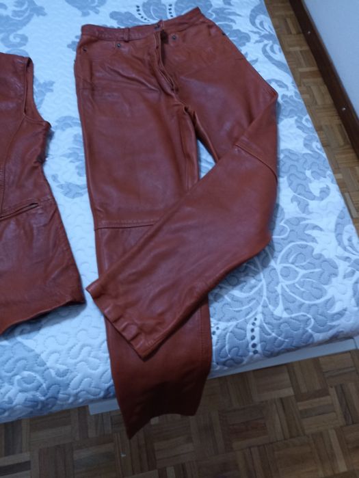 Atenção peles cor da moda, sapatilhas Geox novas de menina