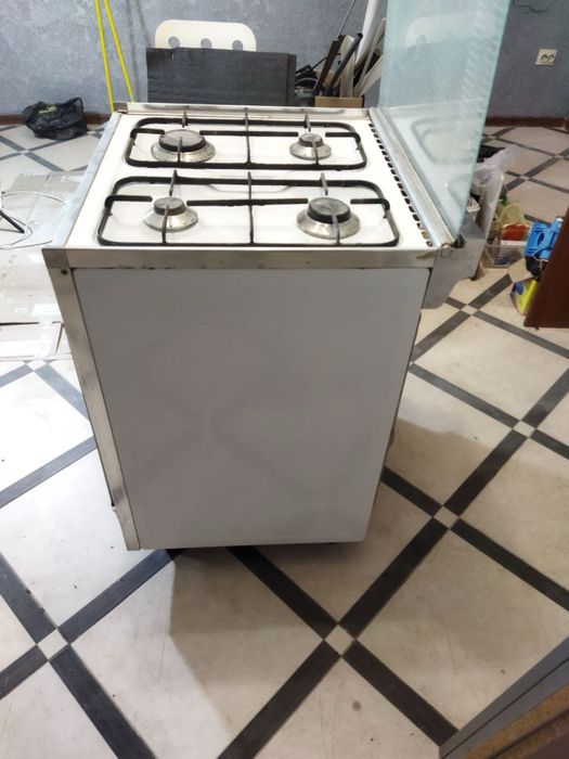 Газова плита ARDO з духовкою – робоча