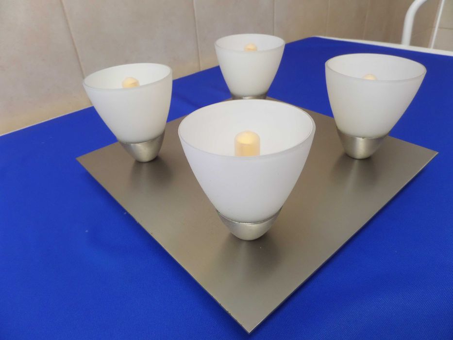 Plafond Metal com 4 Lâmpadas