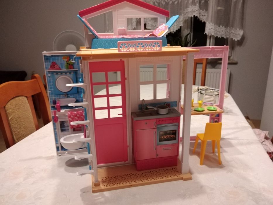 Domek walizka Barbie