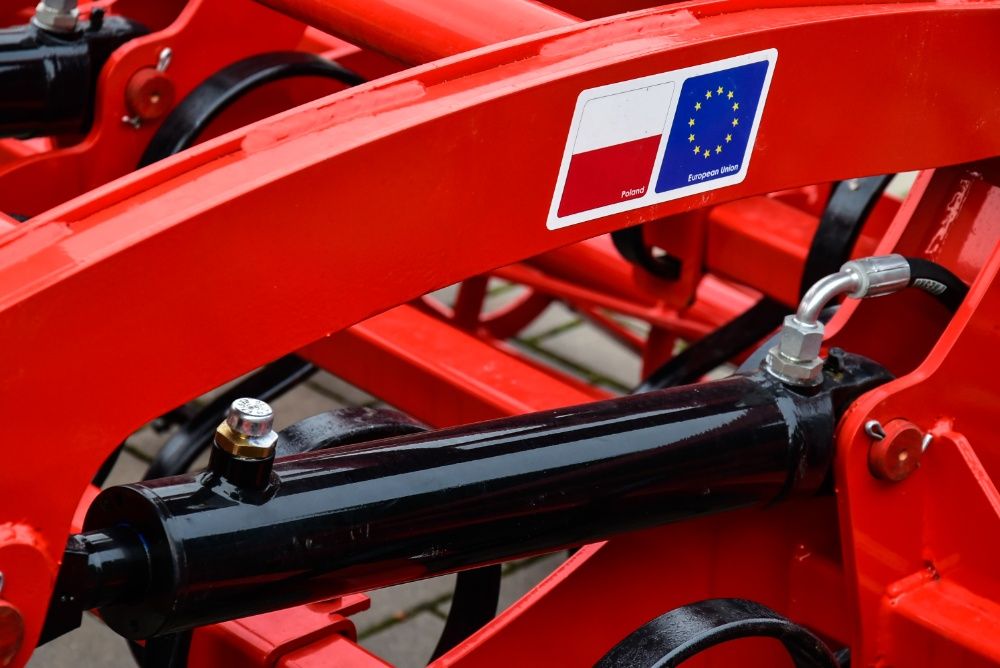 Agregat Uprawowo - Siewny - BATYRA Lublin / Model LEW PLUS