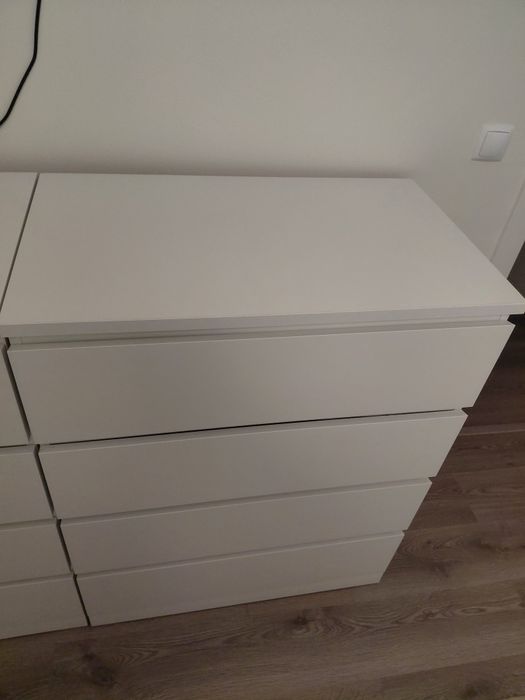 Cómoda MALM Ikea 4 gavetas