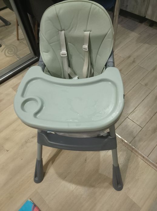 Продам стілець для годування