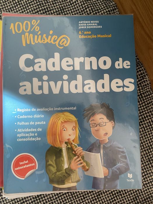 Cadernos de atividades do 6°ano.