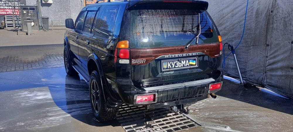Митсубісі паджеро спорт