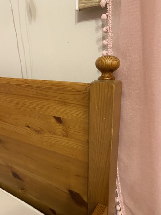 Łóżko ikea  drewniane