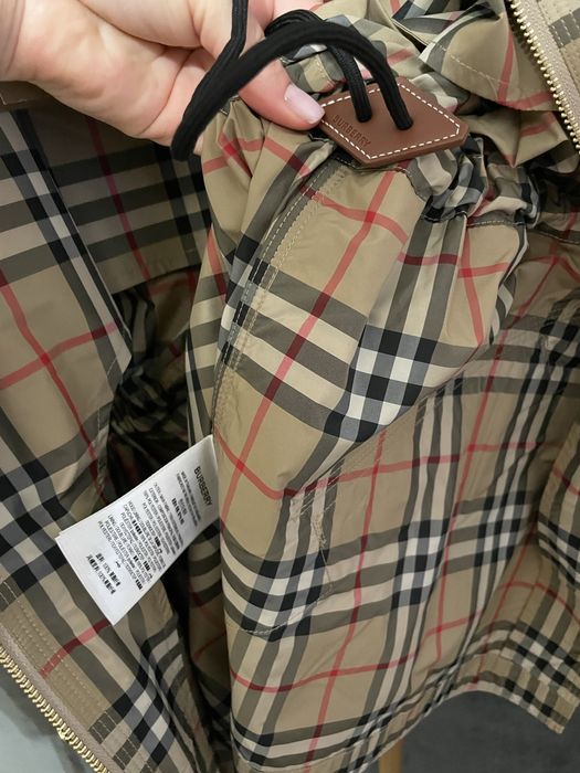 Ветровка Burberry L/XL Новая с бирками и полной упаковкой