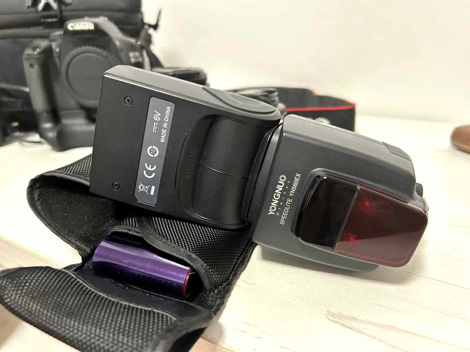 Фотоапарат Canon EOS 550D EF-S 18-55 mm 18 MP f/3.5 - 5.6