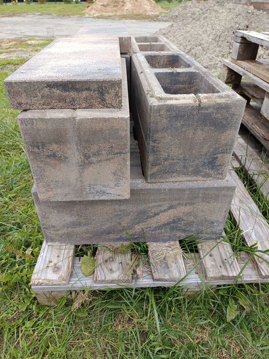 Bloczek ogrodzeniowy