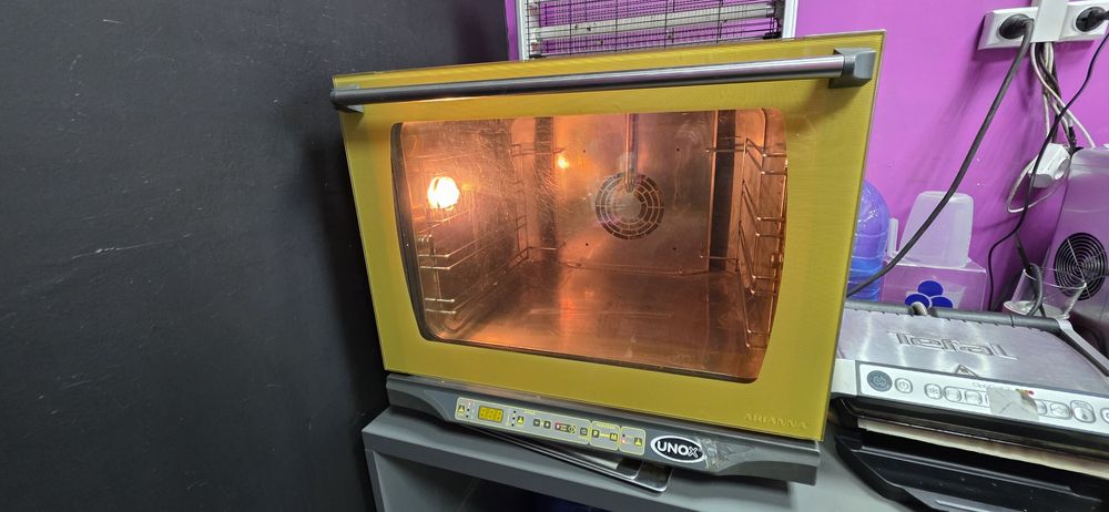 Конвекційна піч UNOX ARIANNA XF 135( Італія)