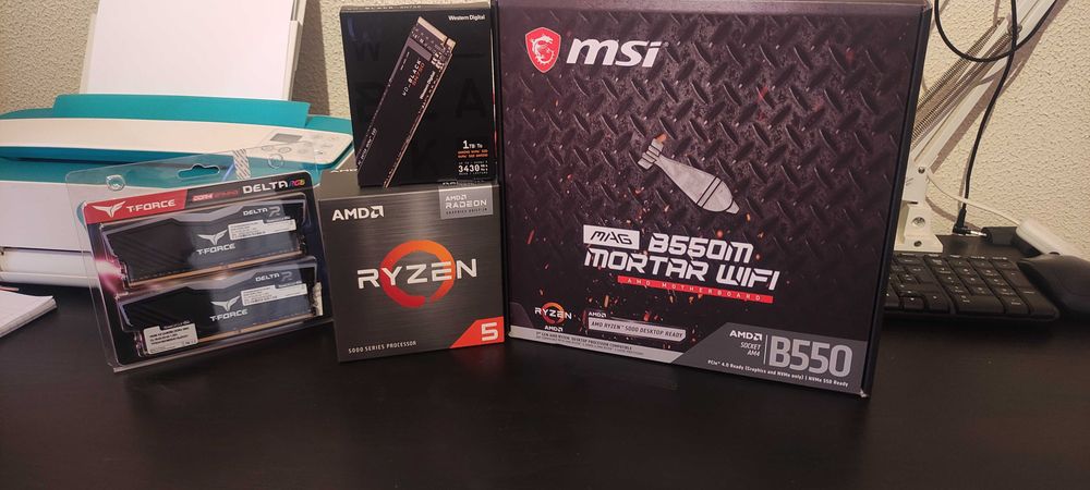 Setup Desktop Ryzen 5600 Monitor AOC Teclado Rato Colunas
