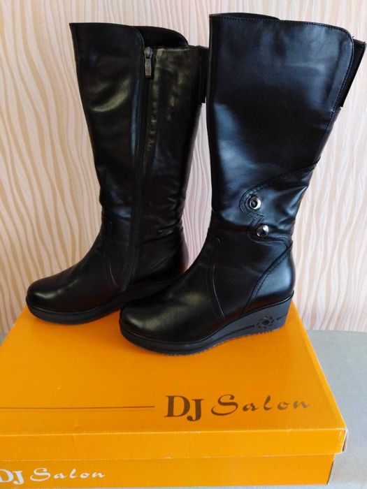 Жіночі чоботи, сапоги , розмір 39 ,нові