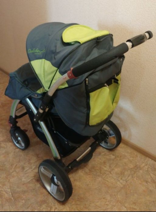 Коляска прогулочная