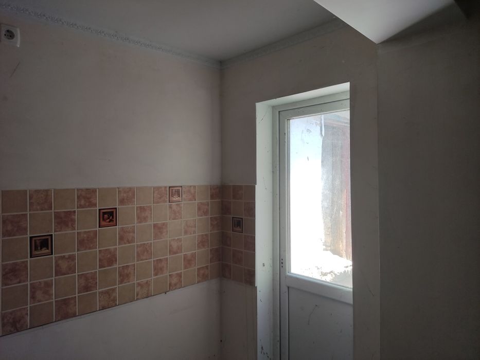 Продаж ч/ б,район центрального ринку