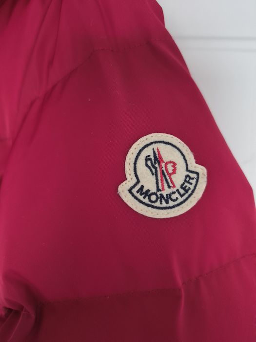 Kurtka puchowa Moncler S/M czerwona