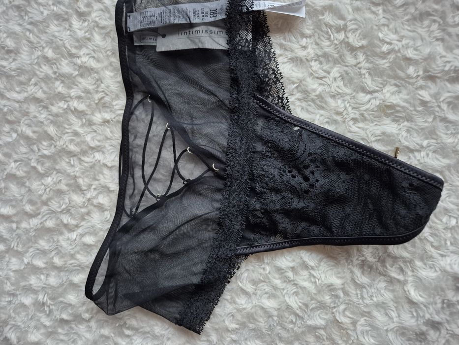 Majtki Intimissimi czarne M koronkowe stringi brazyliany sznurowane
