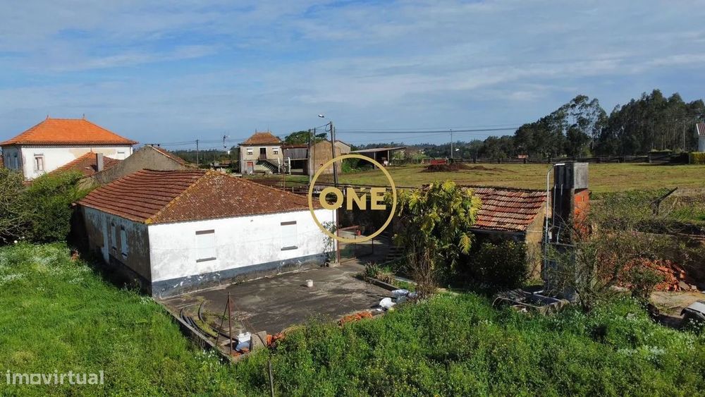 Moradia T3 em Oliveira de Azeméis para restauro