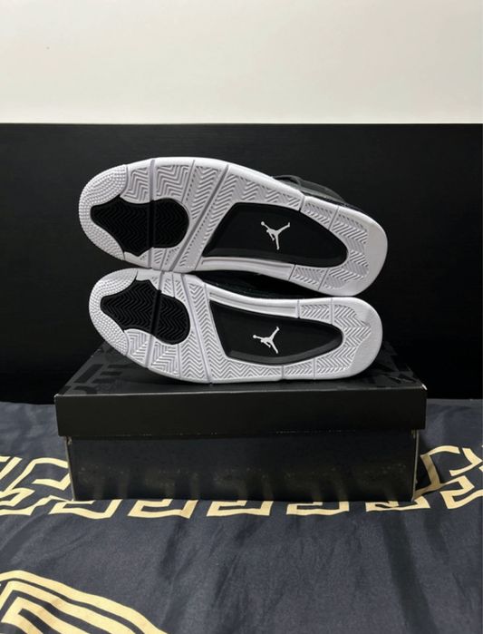 Air Jordan 4 “Fear”