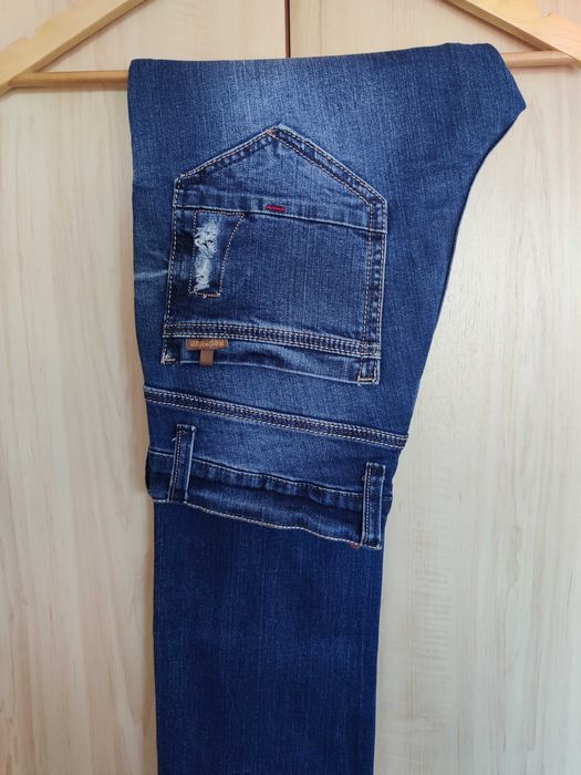 Нові чоловічі джинси Redman