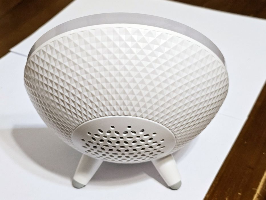 Безпровідна зарядка з блютуз-колонкою та RGB нічником